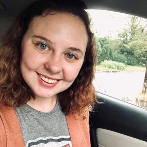 Meet your Posher, Abby